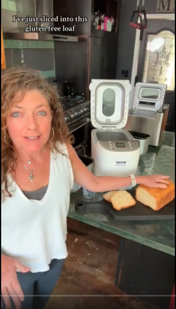 Jules's video review of Vevor Bread Machine